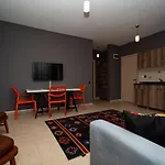 Esquire & Lounges Ξενοδοχείο