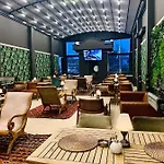 Esquire & Lounges 2* Κεμέρ