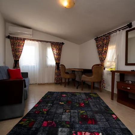 Esquire & Lounges Kemer