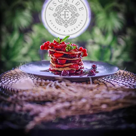 Hotel Esquire & Lounges