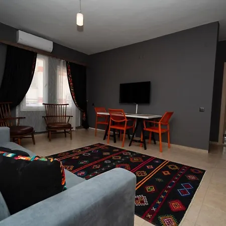 Esquire & Lounges Hotel