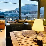 Esquire & Lounges Kemer