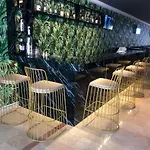 Esquire & Lounges 酒店