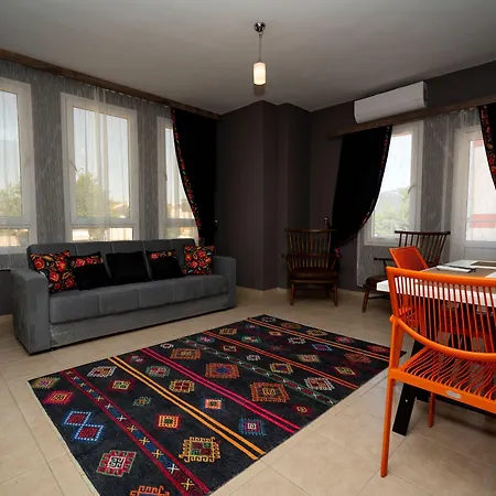 Esquire & Lounges 2* Kemer